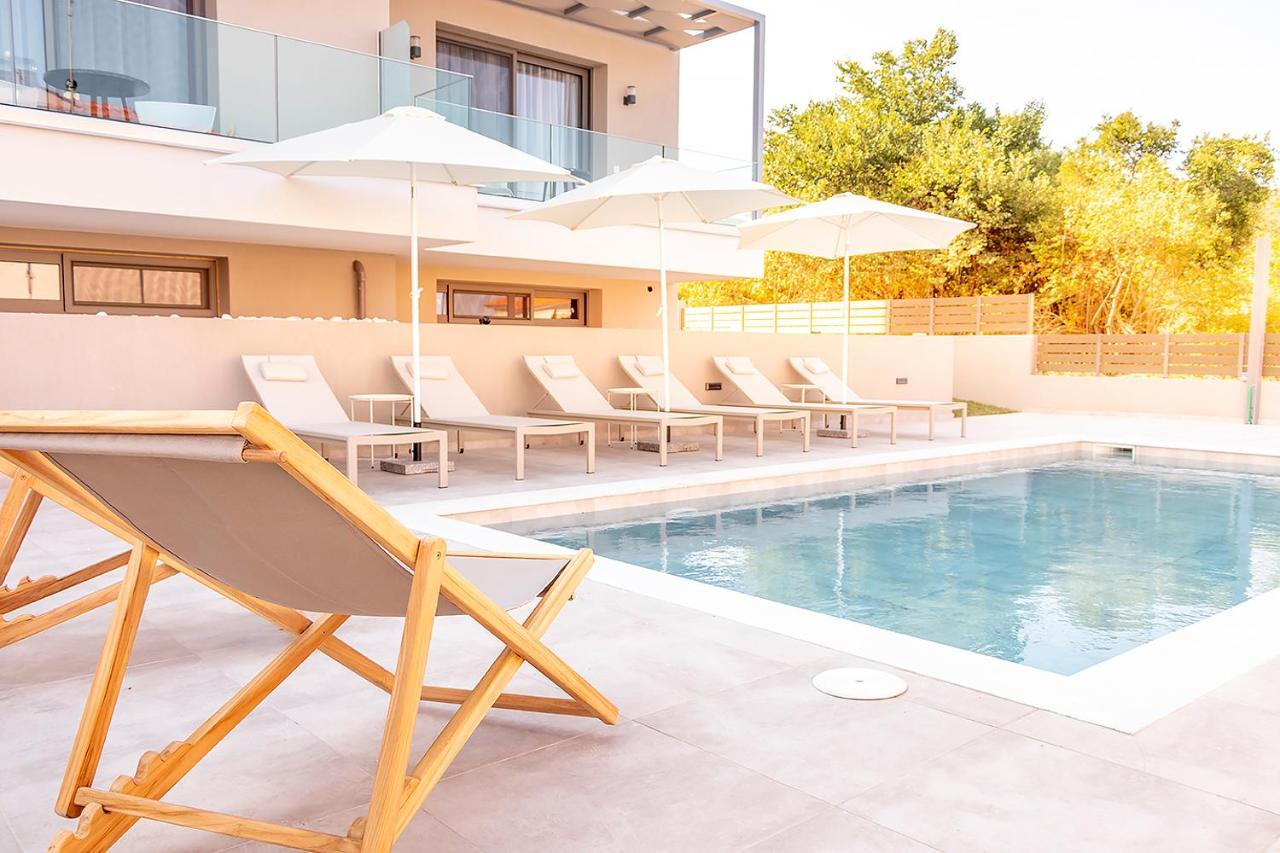 Arodo Suites Nea Iraklitsa Exterior foto
