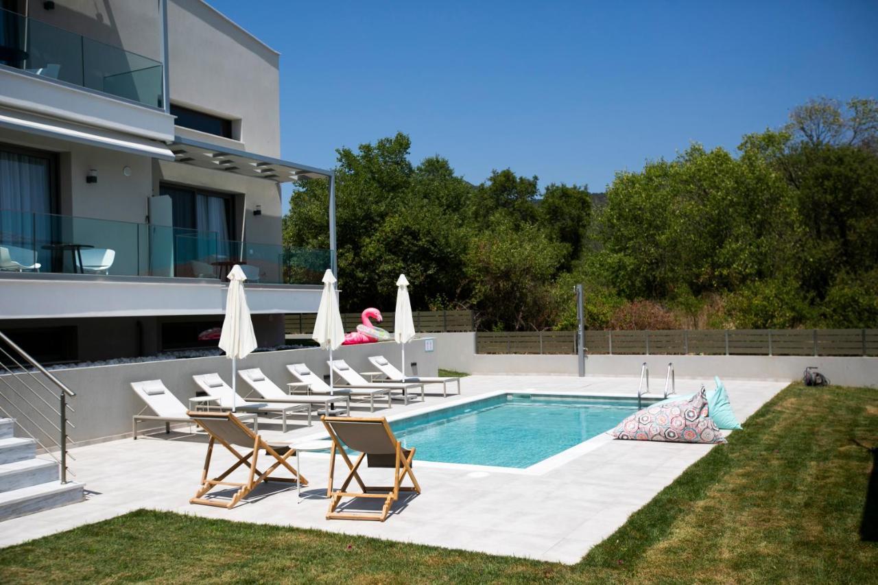 Arodo Suites Nea Iraklitsa Exterior foto