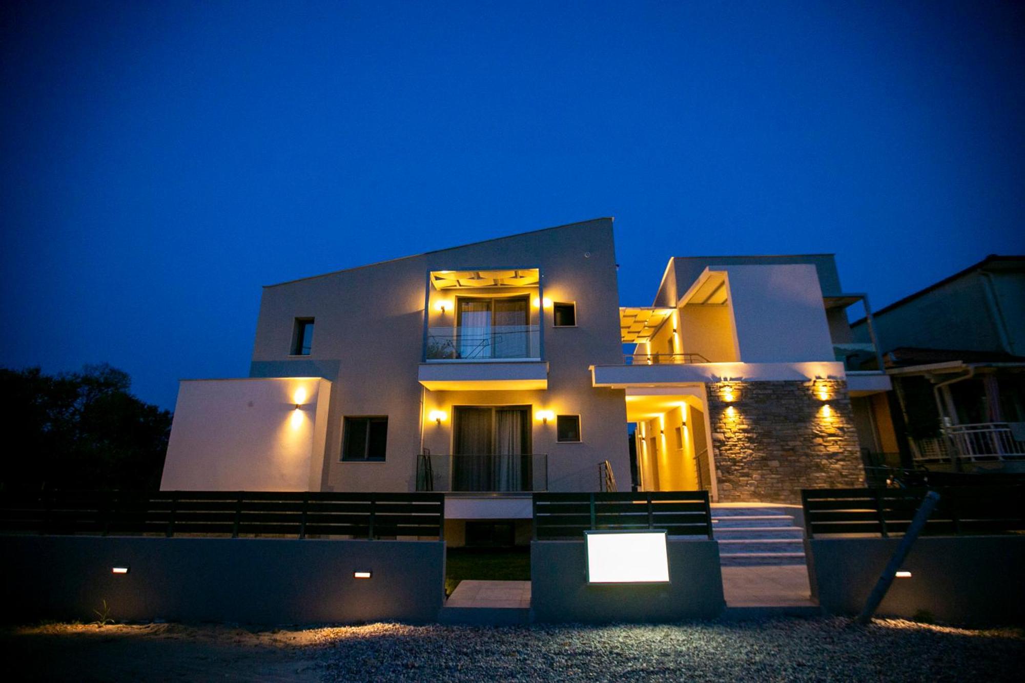 Arodo Suites Nea Iraklitsa Exterior foto