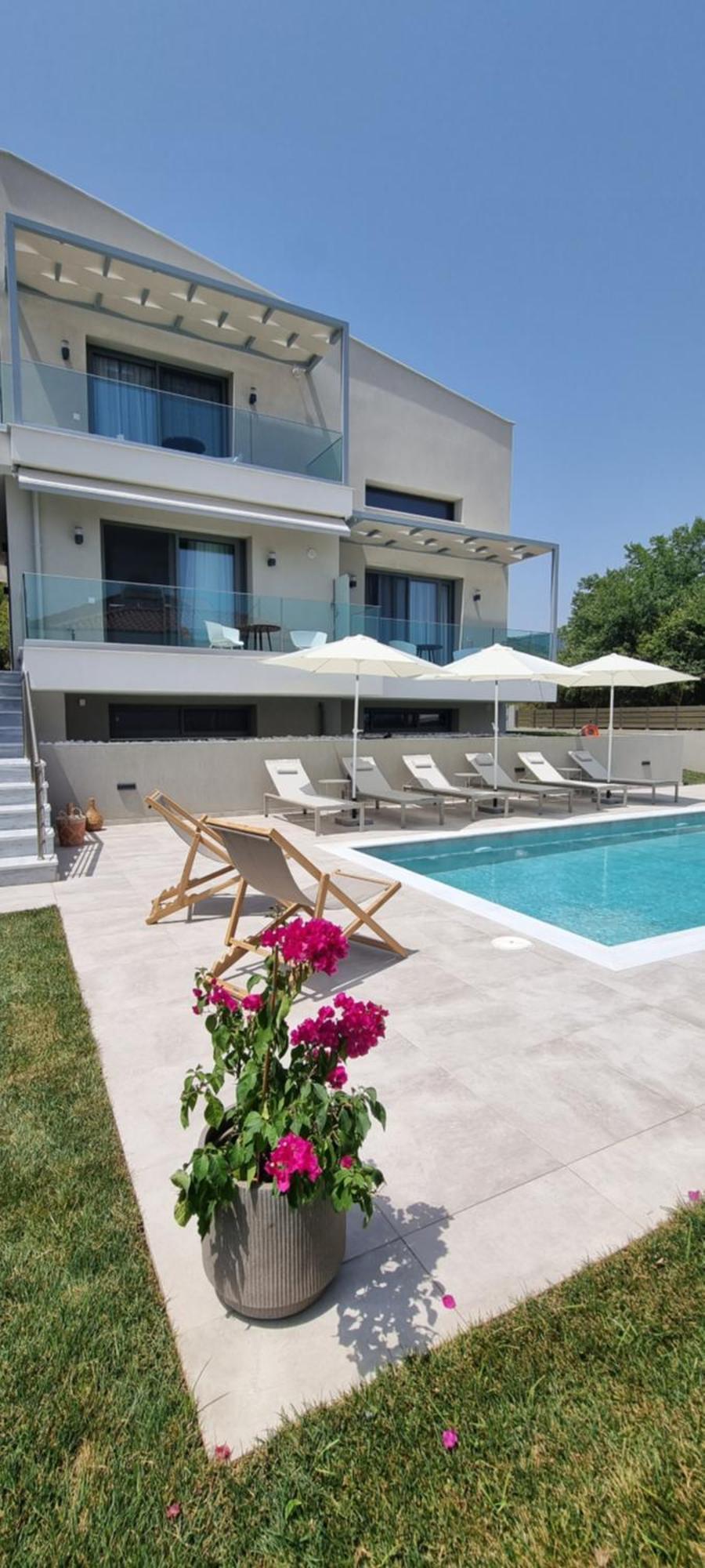 Arodo Suites Nea Iraklitsa Exterior foto