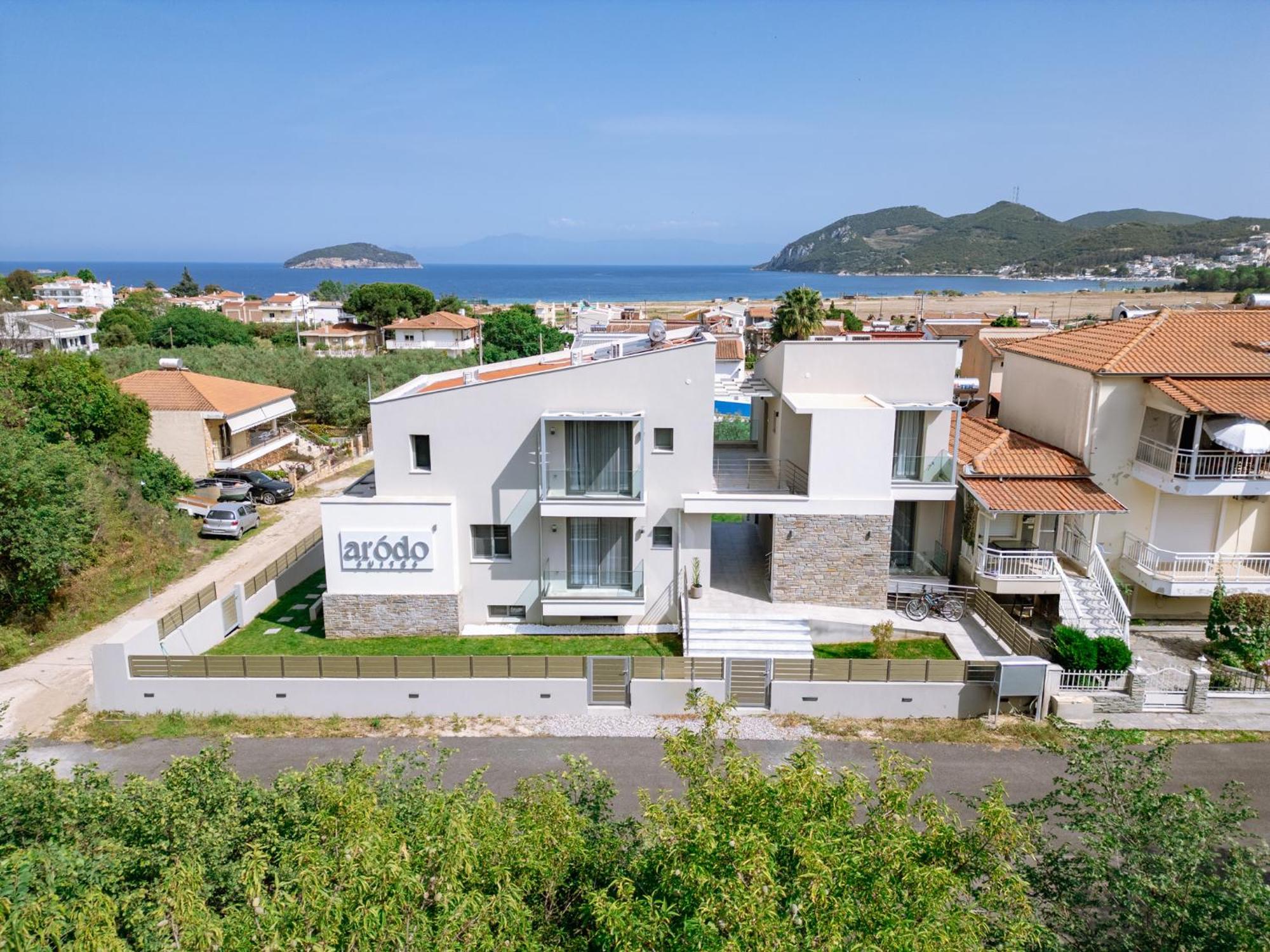 Arodo Suites Nea Iraklitsa Exterior foto